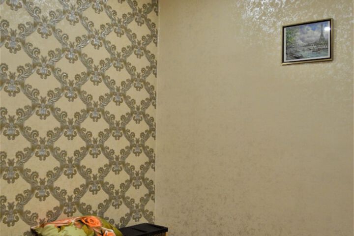 Room 10 of 46