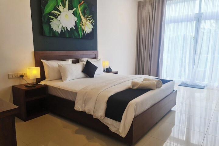 Room 6 of 31