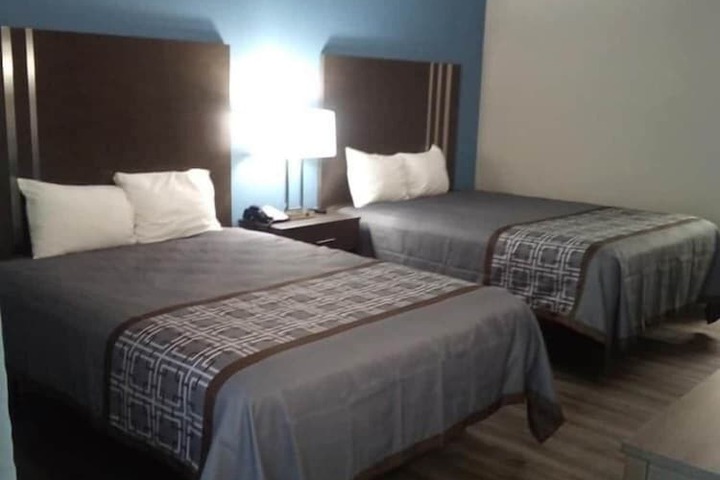 Room 12 of 43