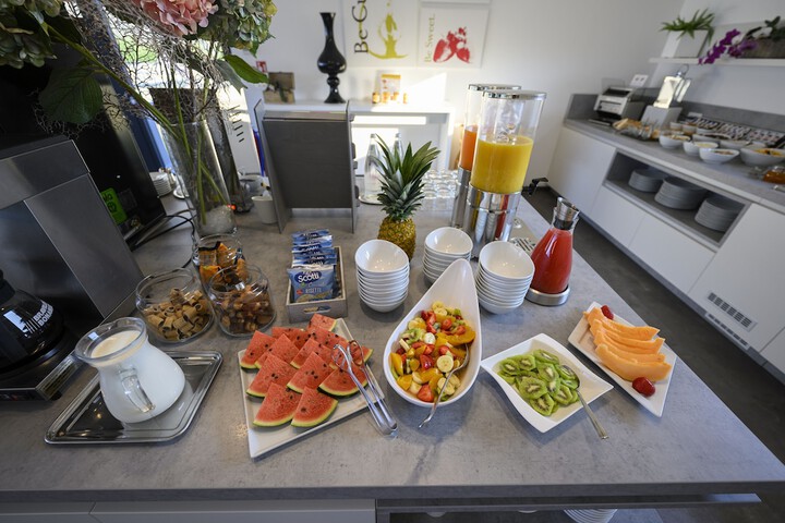 Breakfast/Coffee Service 54 of 71