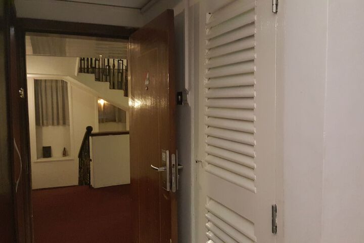 Ballroom/Hall 34 of 47