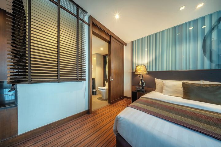Room 76 of 127