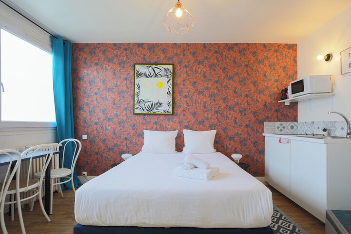 Room 10 of 96
