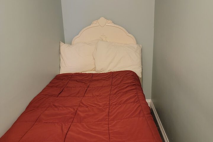 Room 103 of 206