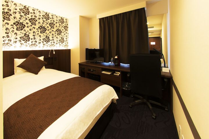 Room 19 of 49