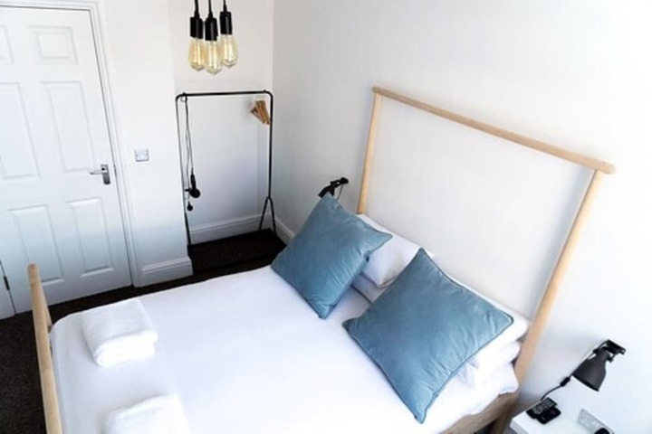 Room 9 of 64