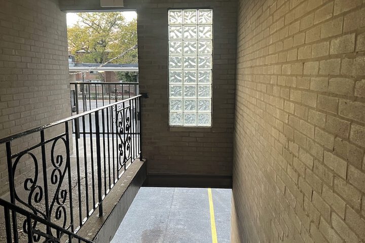 Ballroom/Hall 23 of 30