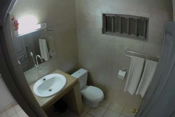 Room 22 of 46