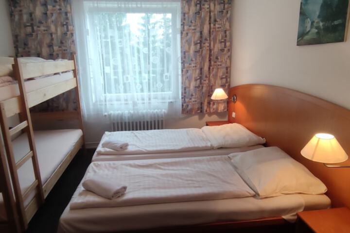 Room 27 of 88
