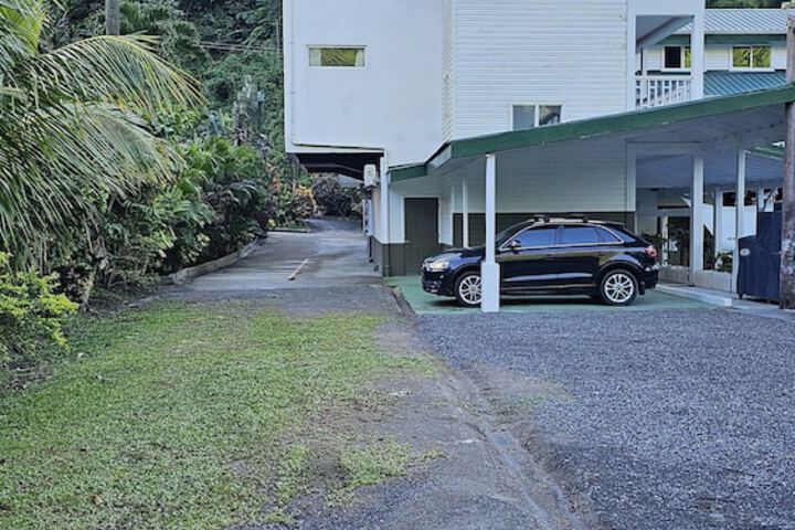 Property Grounds 43 of 48