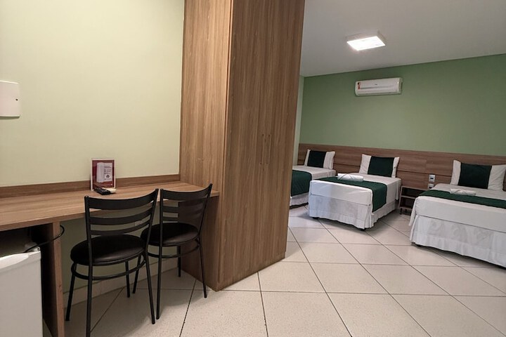 Room 14 of 26