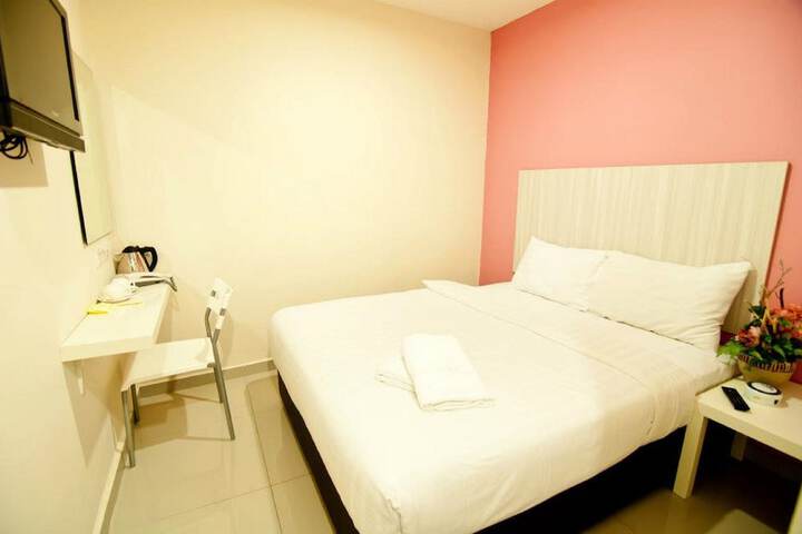 Room 10 of 41