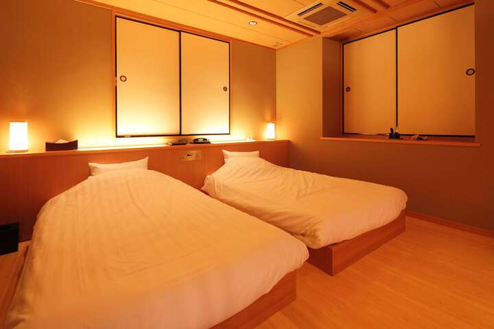 Room 6 of 64