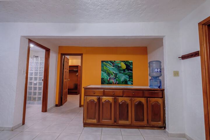 Room 10 of 40