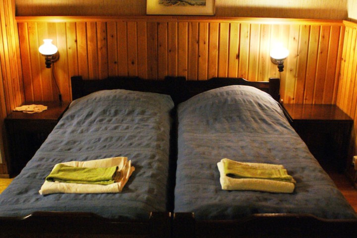 Room 3 of 72