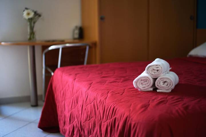 Room 12 of 42