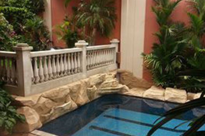 Pool 25 of 25