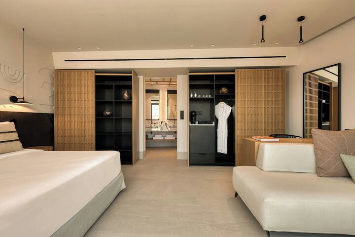 Room 27 of 130