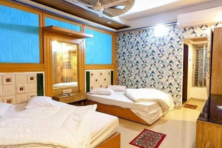 Room 7 of 22