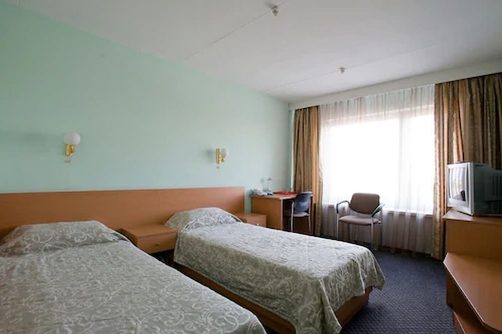 Room 49 of 122