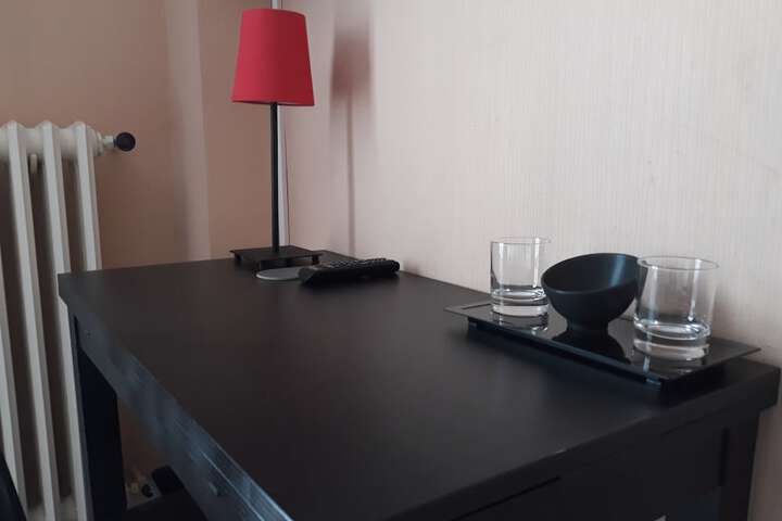 Room 14 of 76