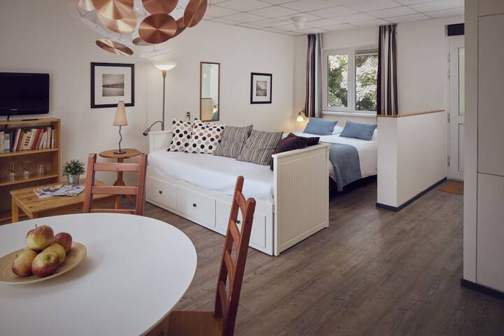 Room 9 of 33