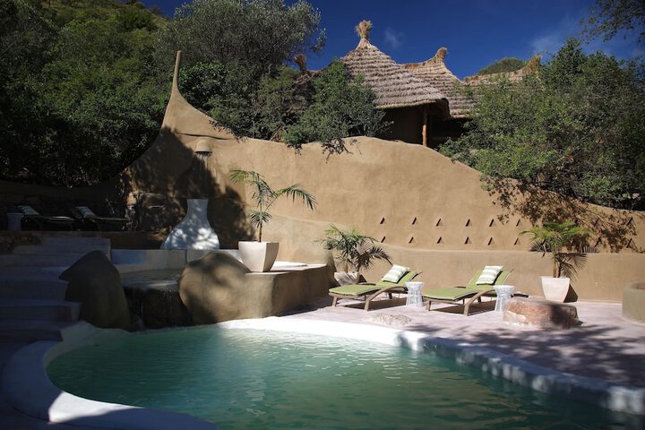 Hotel Pool