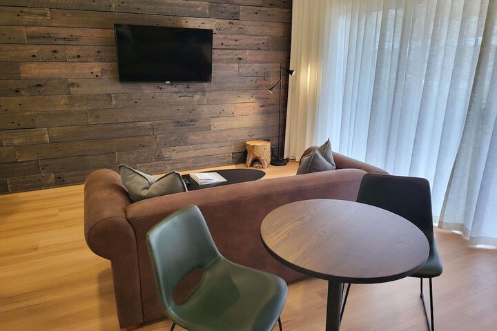 Room 21 of 125
