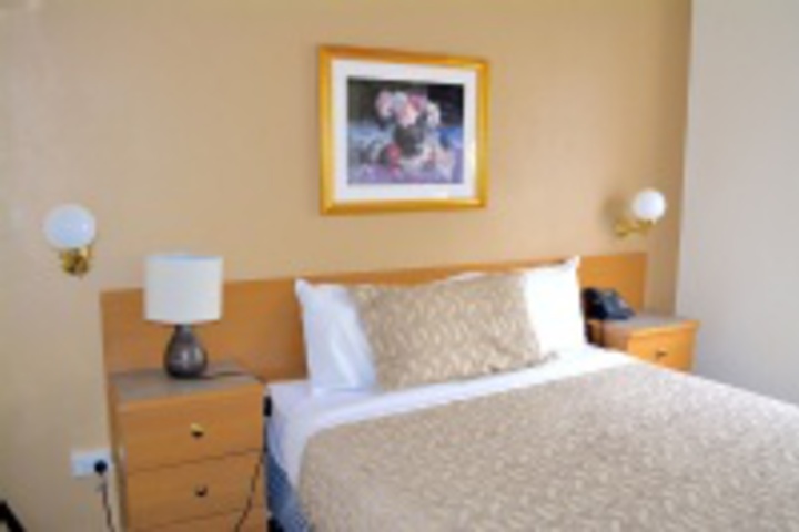 Room 42 of 768