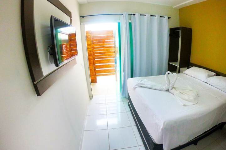 Room 6 of 15