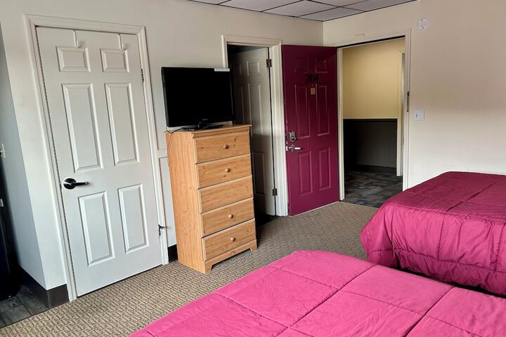 Room 6 of 21