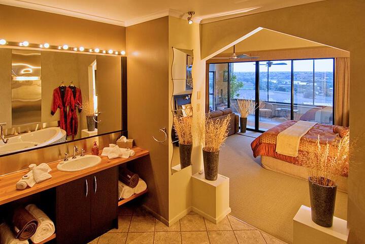 Suite Room