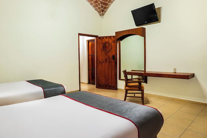 Room 46 of 182
