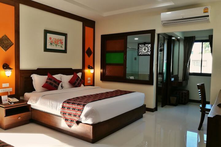 Room 9 of 49