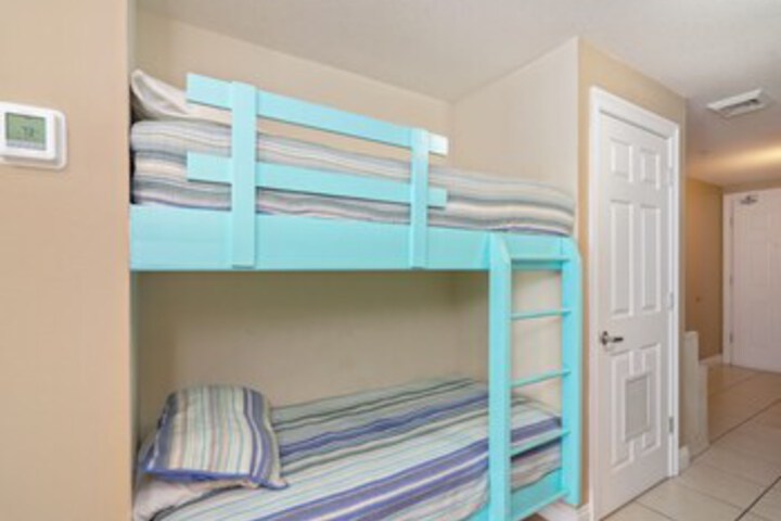 Room 108 of 109