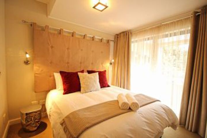Room 12 of 19