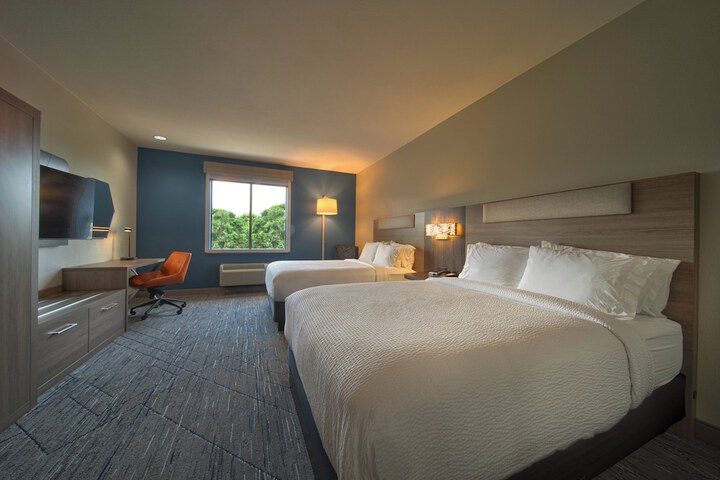Room 21 of 83
