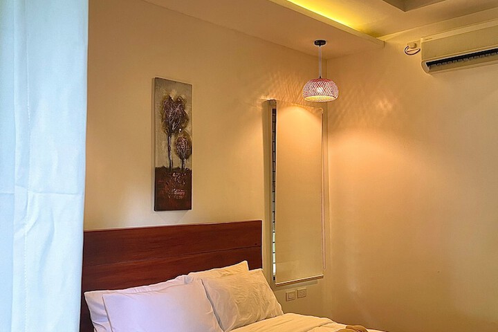 Room 51 of 162