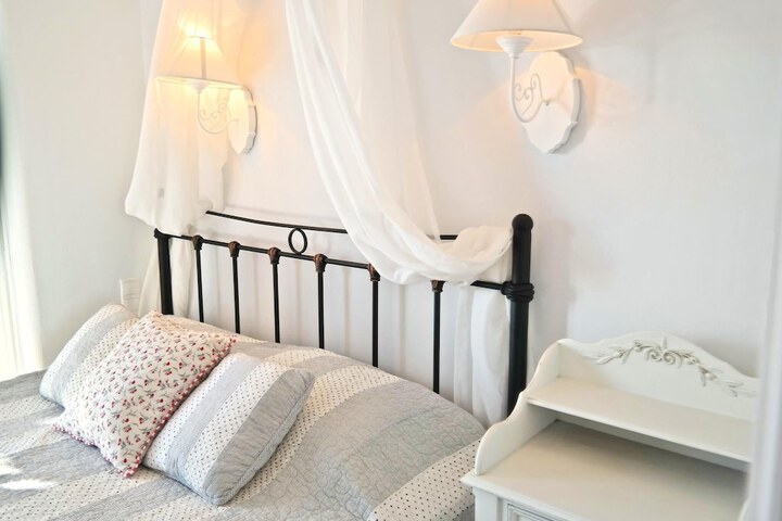 Room 14 of 37