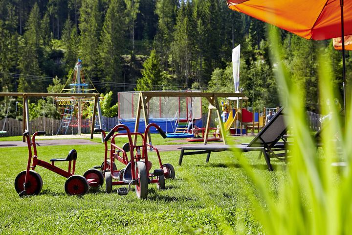 Childrens Activities 60 of 73