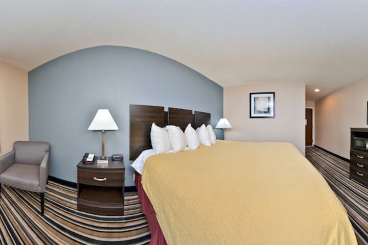 Room 12 of 51