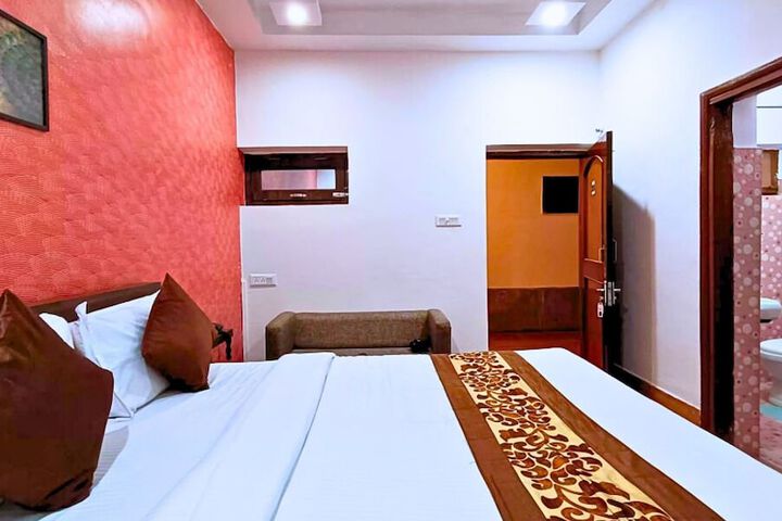 Room 9 of 53