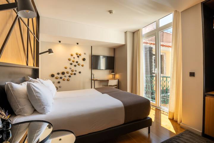 Room 10 of 71