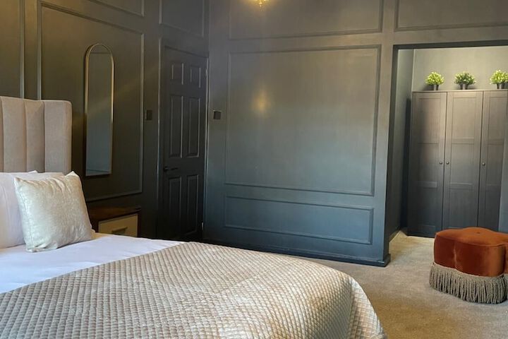 Room 27 of 67