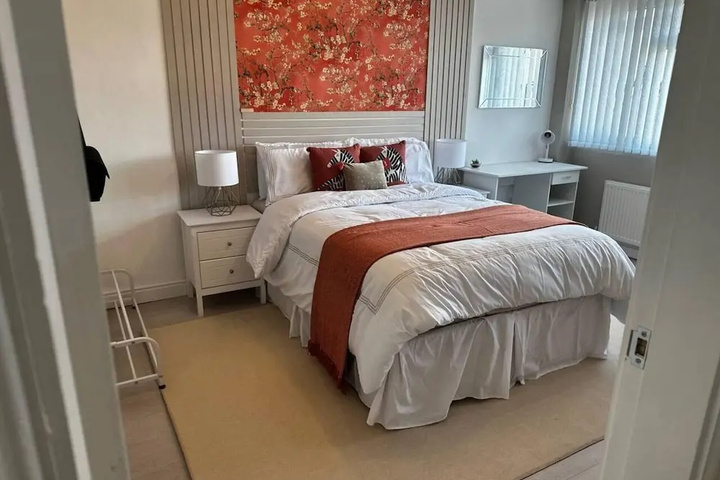 Lovely 3 bed House Near Birmingham Airport & Nec