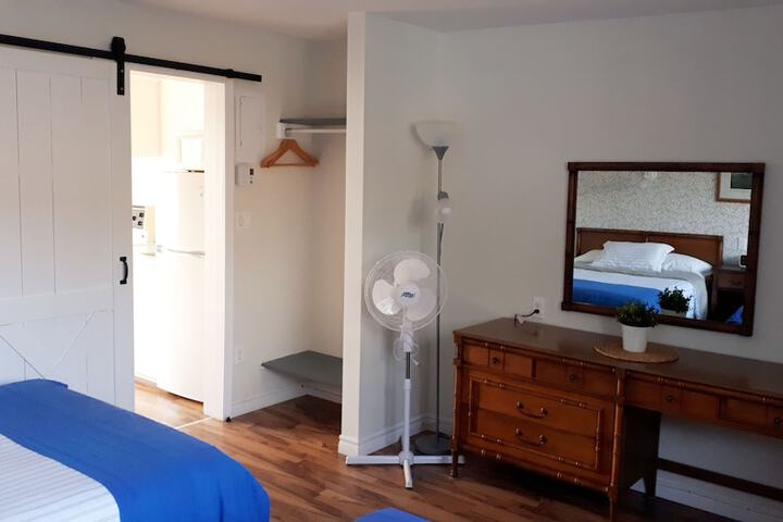 Room 73 of 118