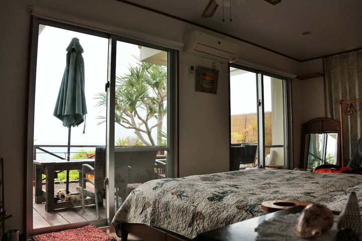 Room 12 of 35