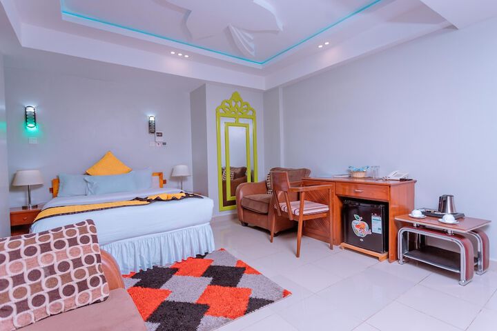 Room 13 of 51