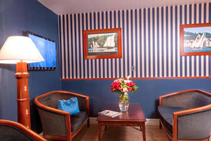 Lobby Entry