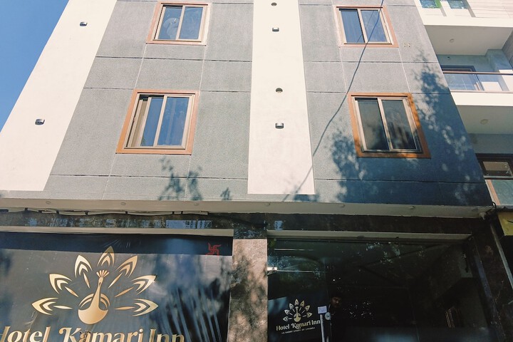 Hotel kamari Inn